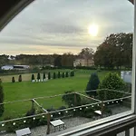 Stary Folwark Nocleg ze śniadaniem 3*