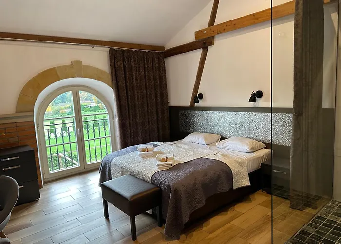 Stary Folwark Bed & Breakfast Machnice