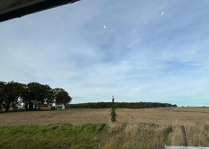 Stary Folwark Nocleg ze śniadaniem 3*