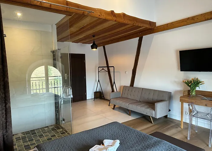 Stary Folwark Bed & Breakfast Machnice